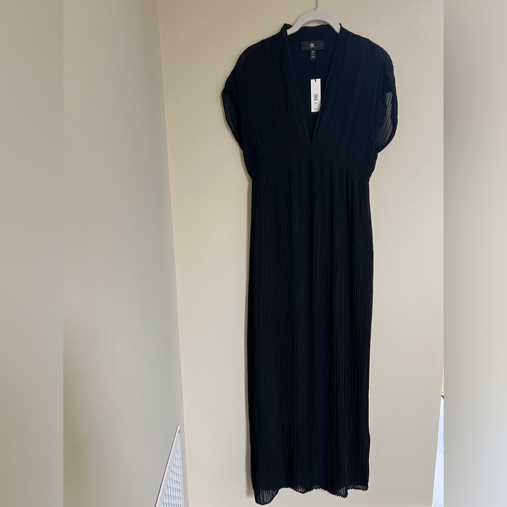NWT Banana Republic Pleated V-Neck Maxi Dress, Black, XS Petite